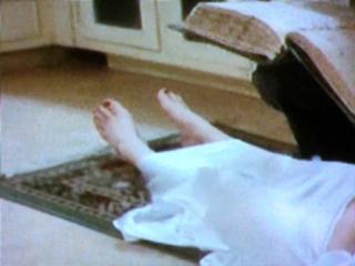 Rose McGowan feet photo thumbnail