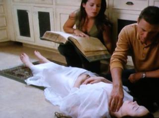 Rose McGowan feet photo thumbnail