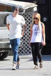 Ashley Tisdale feet photo thumbnail
