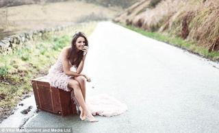 Michelle Keegan feet photo thumbnail