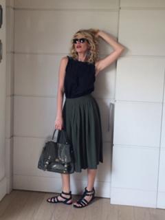 Alessia Marcuzzi feet photo thumbnail