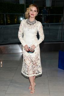 Sophia Bush feet photo thumbnail