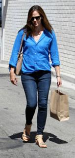 Jennifer Garner feet photo thumbnail