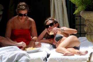 Abbey Clancy feet photo thumbnail