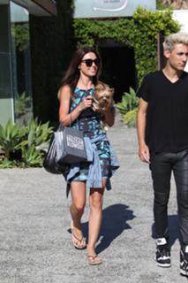 Audrina Patridge feet photo thumbnail