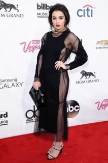 Charli XCX feet photo 3