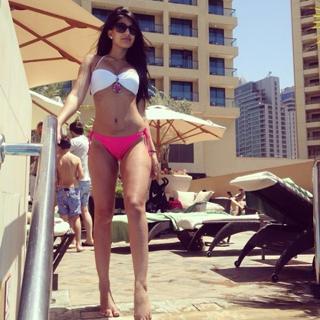 Jasmin Walia feet photo thumbnail