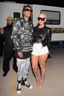 Amber Rose feet photo thumbnail