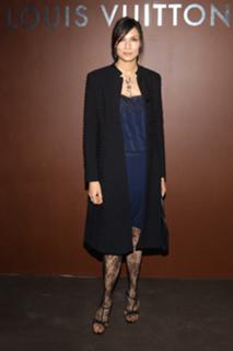 Famke Janssen feet photo thumbnail