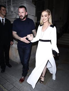 Perrie Edwards feet photo thumbnail