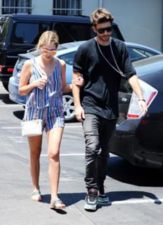 Ashley Benson feet photo thumbnail