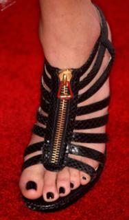 Nikki Reed feet photo thumbnail