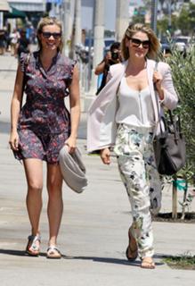 Ali Larter feet photo thumbnail