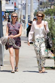 Ali Larter feet photo thumbnail