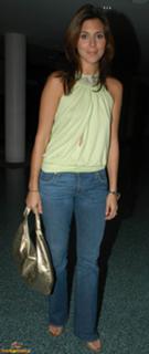 Jamie-Lynn Sigler feet photo thumbnail