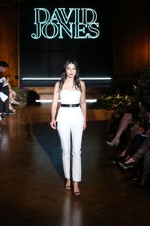 Jessica Gomes feet photo thumbnail