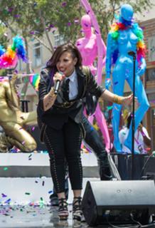 Demi Lovato feet photo thumbnail