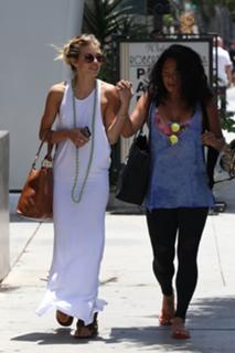 AnnaLynne McCord feet photo thumbnail