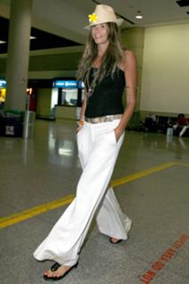 Elle Macpherson feet photo thumbnail