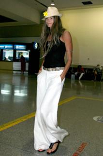 Elle Macpherson feet photo thumbnail