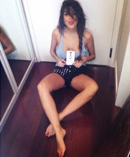 Cristina Buccino feet photo thumbnail