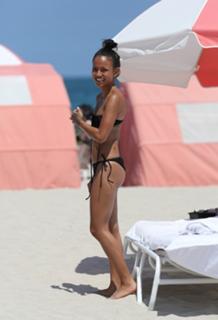 Karrueche Tran feet photo thumbnail