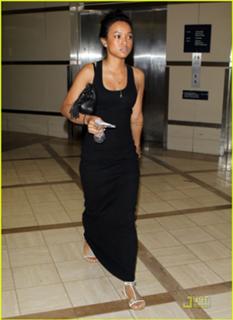 Karrueche Tran feet photo thumbnail