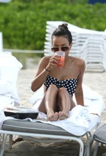 Karrueche Tran feet photo thumbnail
