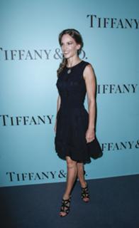 Hilary Swank feet photo thumbnail