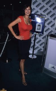 Catherine Bell feet photo thumbnail