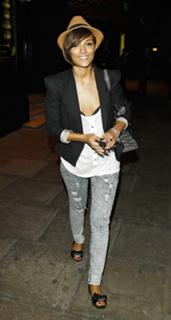 Frankie Bridge feet photo thumbnail