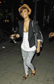 Frankie Bridge feet photo thumbnail