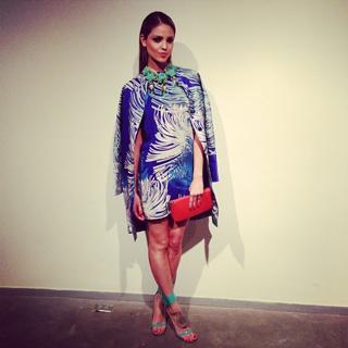 Eiza González feet photo thumbnail