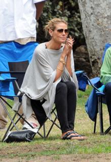 Heidi Klum feet photo thumbnail