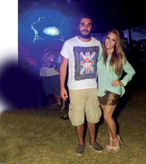 Carla Diaz feet photo thumbnail