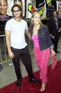 Jennie Garth feet photo thumbnail