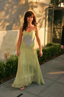 Jennifer Love Hewitt feet photo thumbnail
