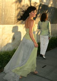 Jennifer Love Hewitt feet photo thumbnail