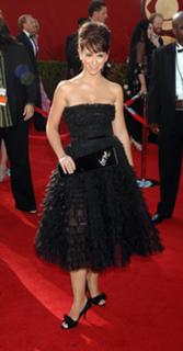 Jennifer Love Hewitt feet photo thumbnail