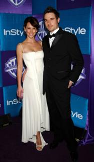 Jennifer Love Hewitt feet photo thumbnail