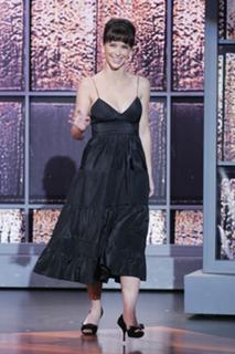 Jennifer Love Hewitt feet photo thumbnail
