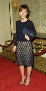 Jennifer Love Hewitt feet photo thumbnail