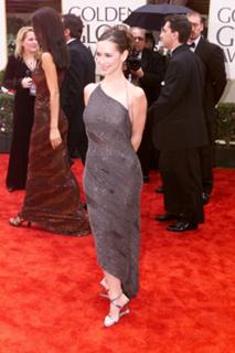 Jennifer Love Hewitt feet photo thumbnail