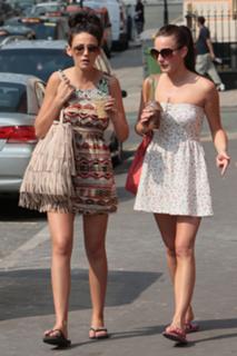Michelle Keegan feet photo thumbnail