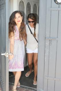 Lea Michele feet photo thumbnail