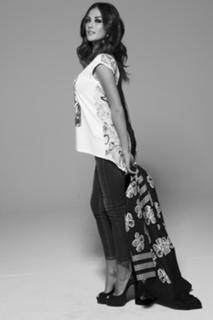 Giorgia Palmas feet photo thumbnail