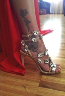 Federica Pellegrini feet photo thumbnail