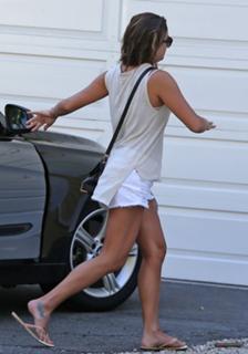Lea Michele feet photo thumbnail