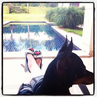 Lari Venâncio feet photo 2