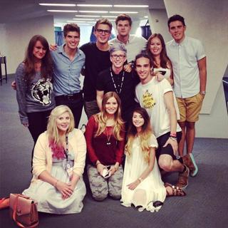 Zoe Sugg feet photo 4